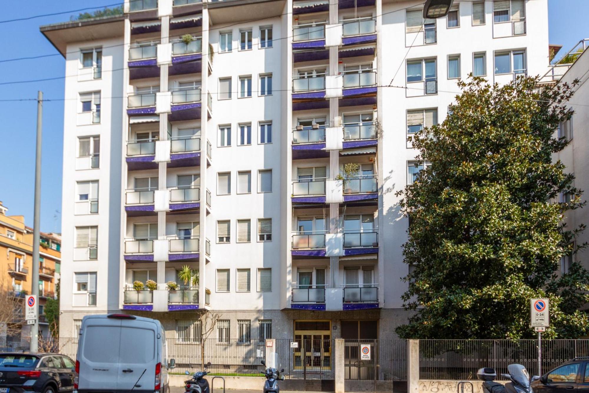 Attico Con Terrazzo Navigli Bocconi - Navigliapartments Милан Экстерьер фото